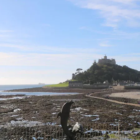 Lauristine Flat Penzance
